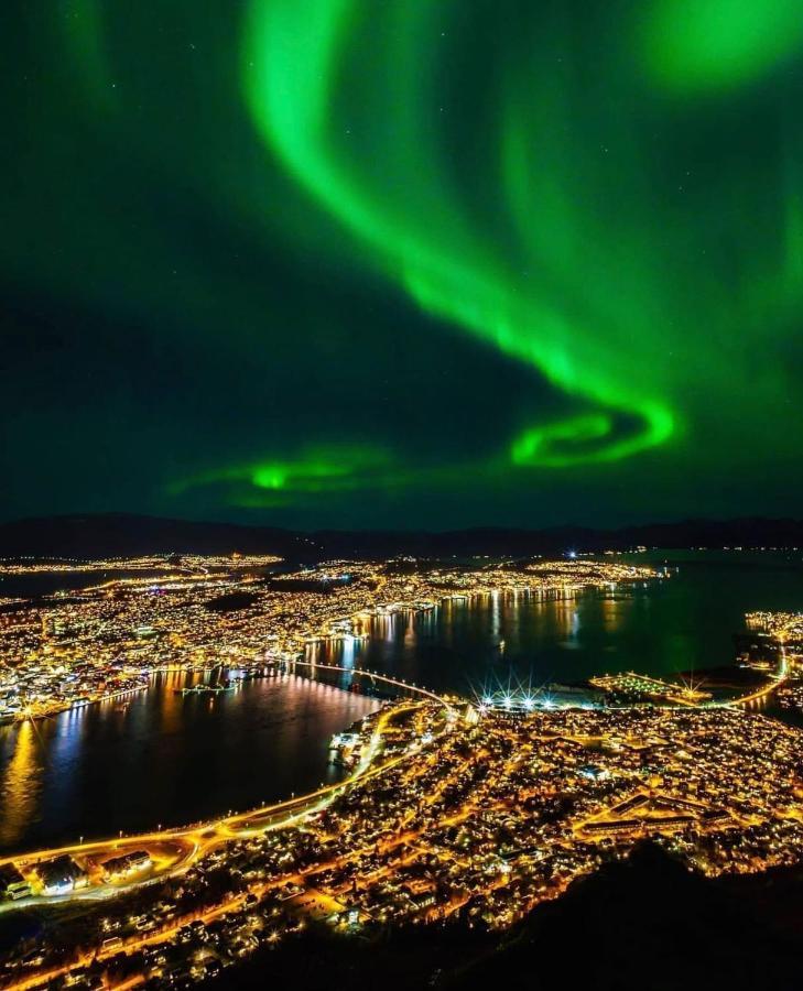 Royal Skir Apartment Sea View Tromsø Exterior foto